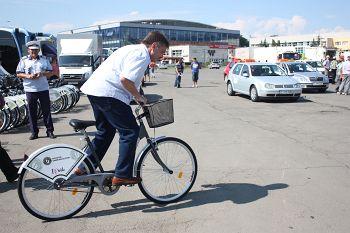 Tururi gratuite cu bicicleta de la Sala Sporturilor