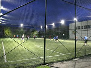 Fotbal “pe sintetic”, doar între 7.00 şi 22.00       