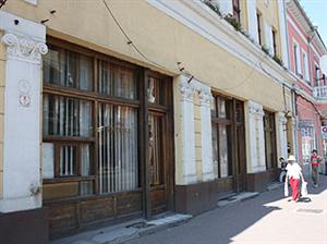 Cantina primăriei se mută “la stradă”     