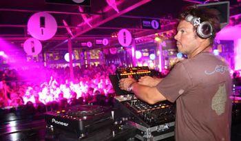 CLUBBING. Pete Tong nu a mai ajuns la Cluj: 