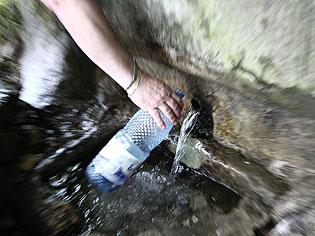 Apa de la izvorul Sfântul Ion, la analiză