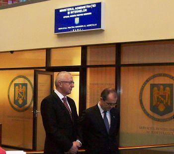 EVENIMENT. Boc a tăiat panglica noului sediu al Serviciului pentru Imigrări din Cluj