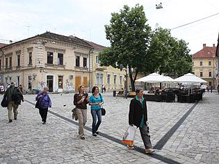 Arhitecţi celebri, impresionaţi de Piaţa Muzeului