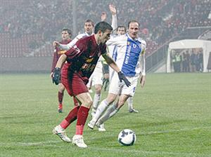 FOTBAL. CFR, fără Panin şi Deac la Mediaş, dar cu Mureşan şi Cadu

