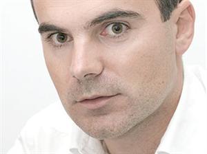 Pericolele îl pândesc pe Boc