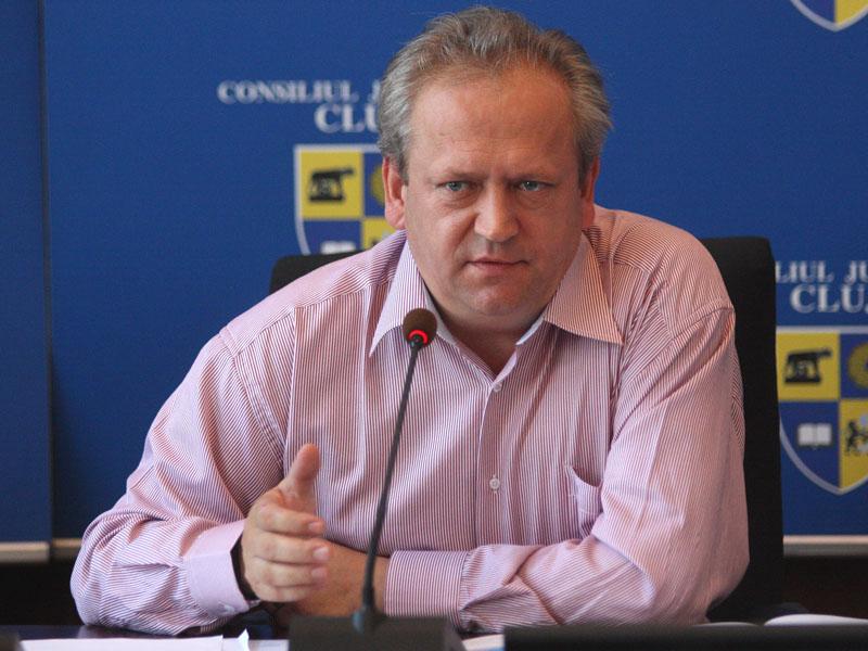 Economii de peste 3 milioane de euro la bugetul judeţului   