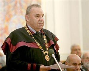 Rectorul UBB, Doctor Honoris Causa al Universităţilor din Bălţi (Moldova) şi Alba-Iulia