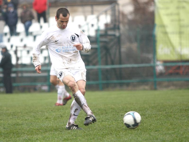 “U” mizează pe Szilagyi la Timişoara