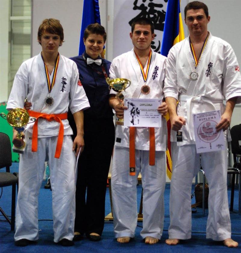 Patru medalii pentru karatiştii clujeni la o competiţie între 7 ţări
