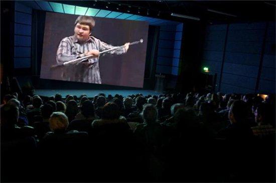 Poveste de week-end: YouTube l-a trimis la psihiatru pe Star Wars Kid