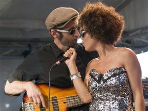 Azi în Cluj: Parov Stelar şi literatură   