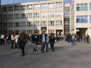 Schimb de terenuri pentru George Coşbuc