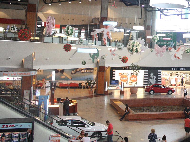 Magazine noi la Iulius Mall