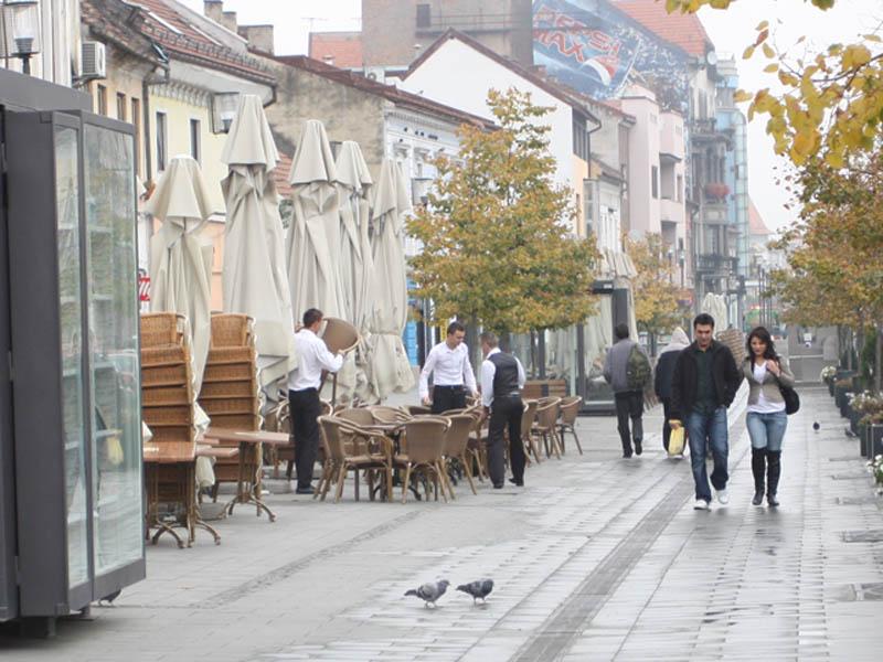 Restanţe de peste 750.000 de lei pentru terasele şi chioşcurile din centru