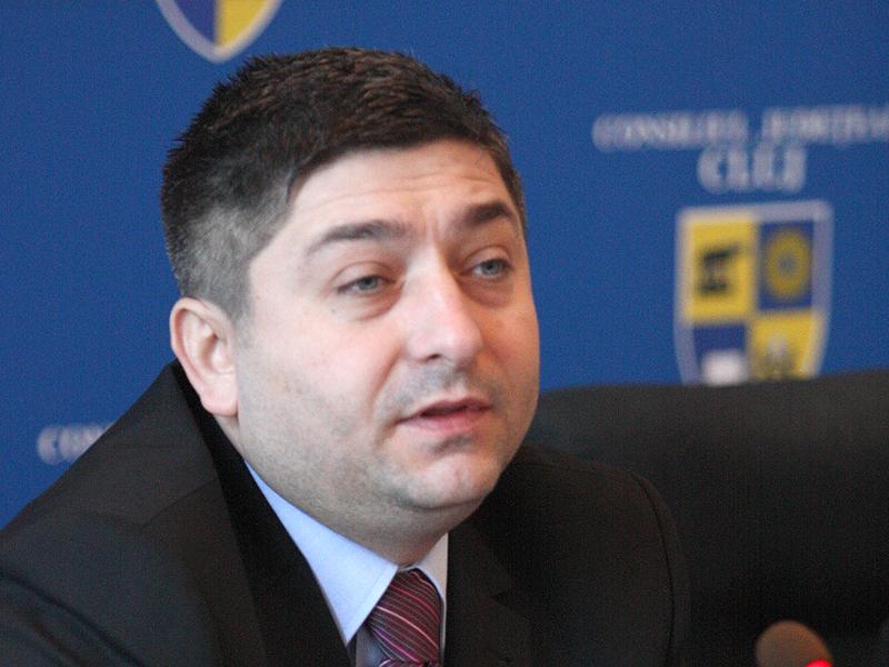 Consilierii judeţeni vor cârciumă şi depozit de vechituri în centrul Clujului      