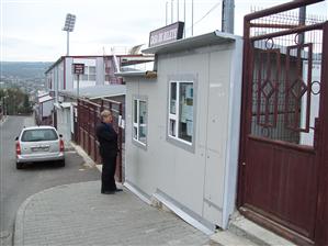 Bătaie de joc la stadionul CFR. Biletele se dau numai cu buletin sau procură