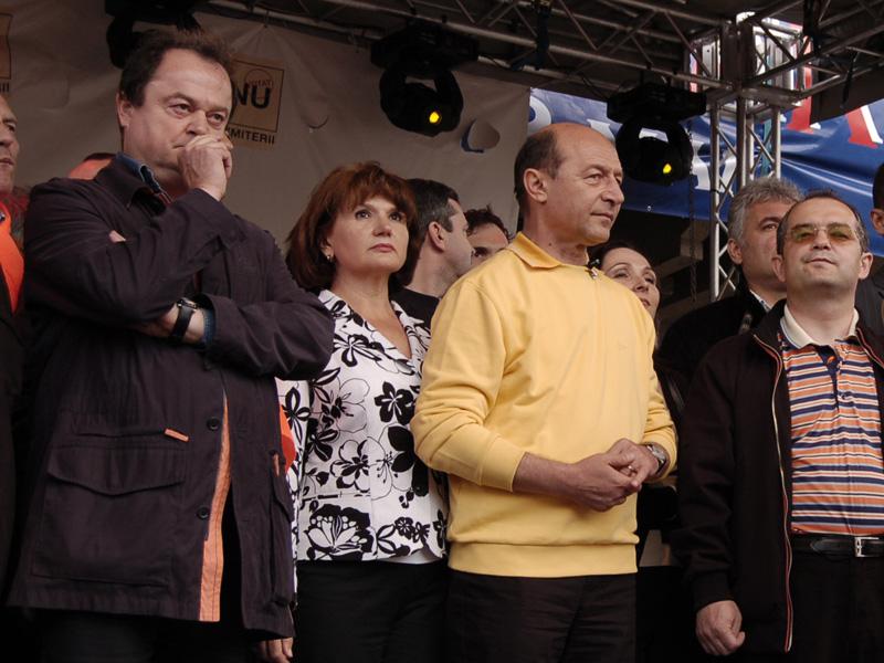 Băsescu face din “buldog” “căprar”