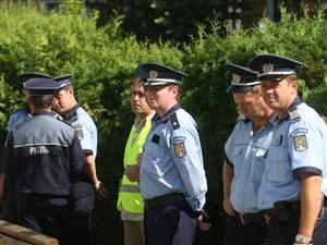 Poliţiştii ies marţi în stradă