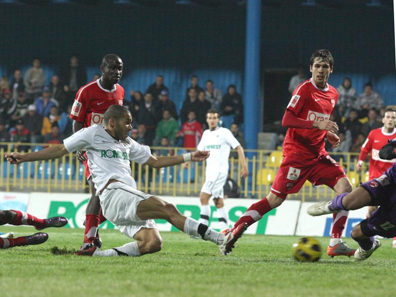 “Studenţii” îi regretă pe “Clau-gol” şi Boştină