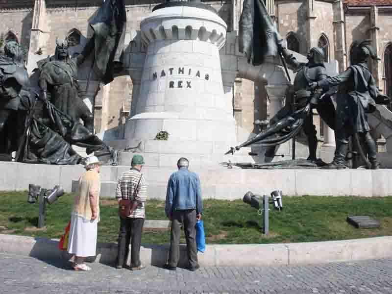 SCANDALUL PLĂCUŢA. Istoria plăcuţei de la Matei Corvin  
