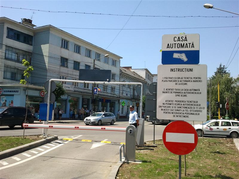 Parcarea cu taxă din Mihai Viteazu, funcţională din această dimineaţă FOTO / VIDEO