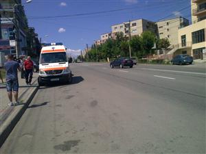 Bărbat lovit de maşină pe strada Observatorului FOTO