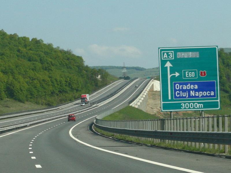Giurgiu îi dă o săptămână lui Boc să “rezolve” autostrada
