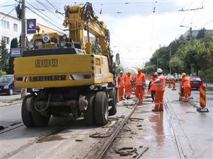 Reabilitarea liniei de tramvai, duminica la ora 23: mănăşturenii au chemat Poliţia