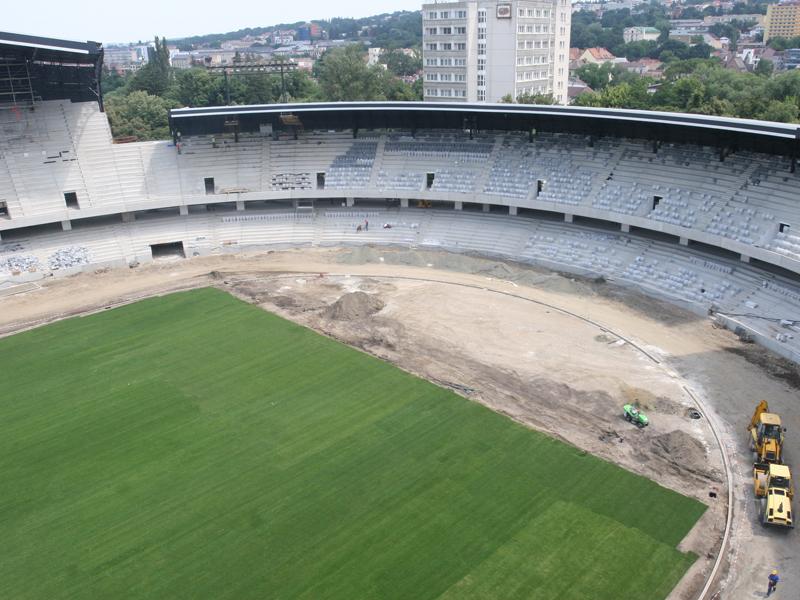 Elveţienii de la Konica aştern pista de atletism pe Cluj Arena