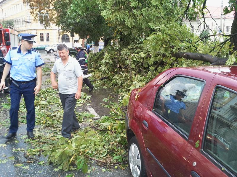 Furtună apocaliptică de Sfântul Ilie VIDEO/GALERIE FOTO