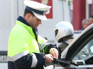 Patru poliţişti snopiţi în bătaie la Cluj