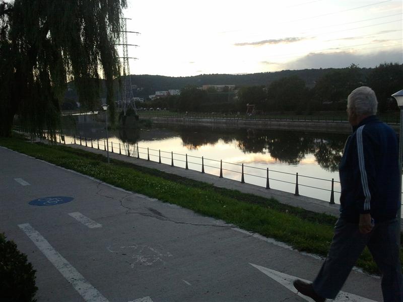 Balustradele vandalizate de pe Someş au fost înlocuite 