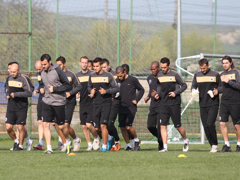 L-au transferat pe Tulio şi-l testează pe Diouf