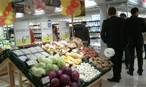Supermarket deschis în centrul Clujului, în această dimineaţă. Clienţii nu s-au înghesuit FOTO / VIDEO