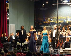 O mezzosoprană în concertul Filarmonicii, vineri