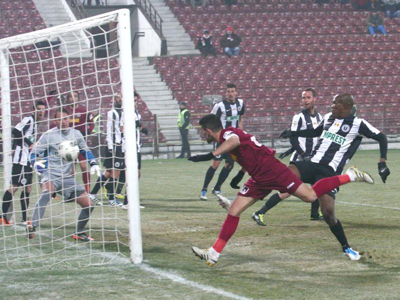 CFR s-a impus în derby: Le-au înnodat şireturile!