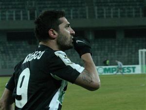 “Clau-gol” ar putea continua şi din vară: “Joc cât mă ţin picioarele”