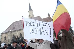 Clujul, în stradă: “România, stat poliţienesc”