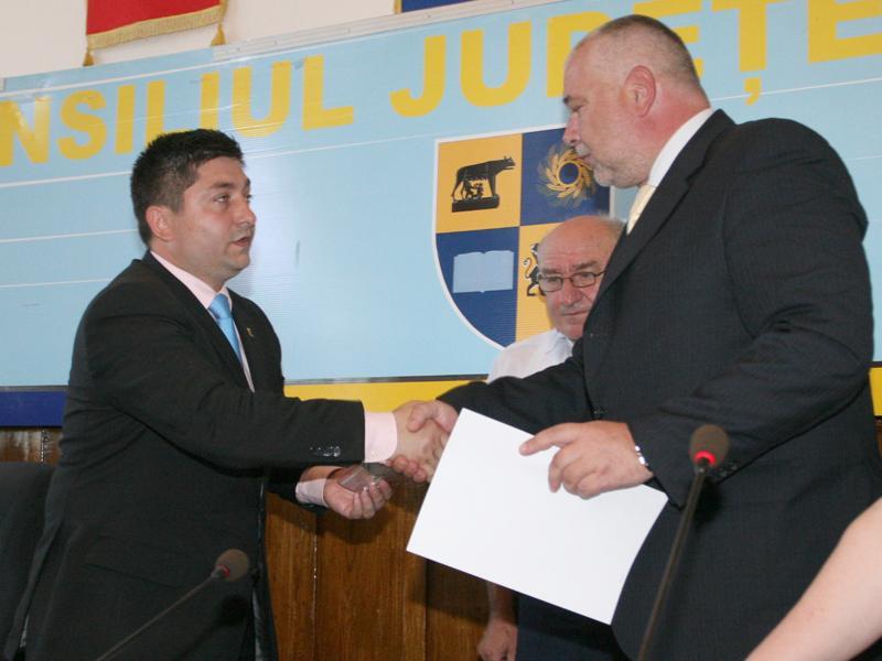 Tişe: Dacă Nicoară continuă cu declaraţii la adresa candidaturii lui Boc, până şi Giurgiu îl va învinge VIDEO