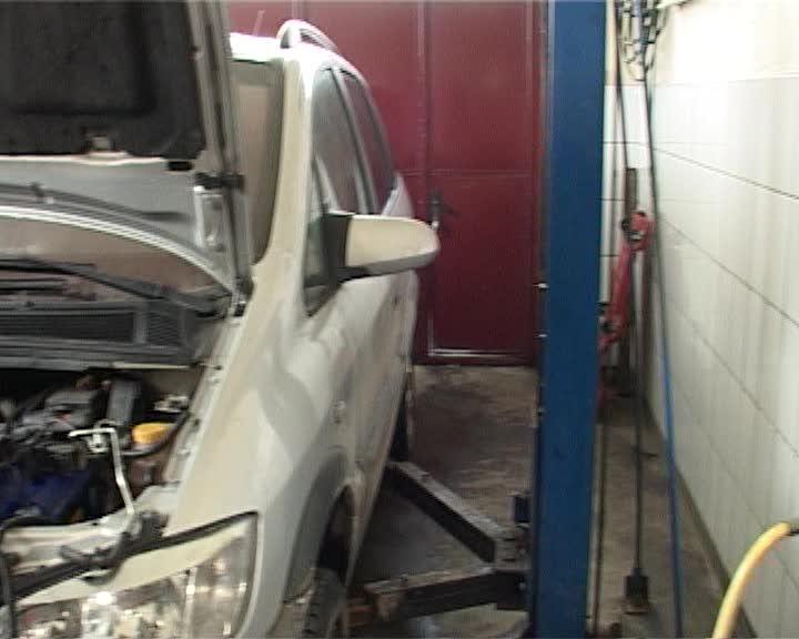 Gerul năpraznic, profitabil pentru mecanicii auto VIDEO