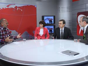 Dezbatere-eveniment la REALITATEA TV Cluj: cum s-au duelat cei doi finalişti la rectoratul UBB