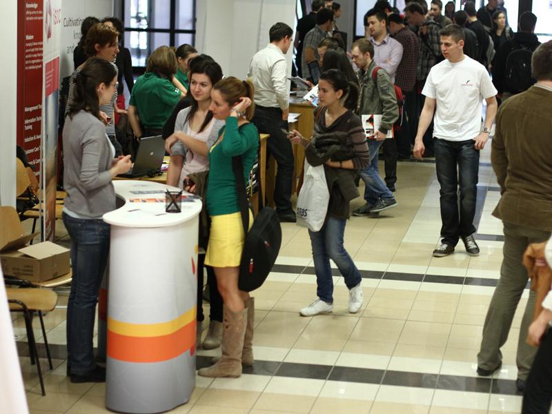 Unde sunt recrutaţi studenţii de pe băncile facultăţii