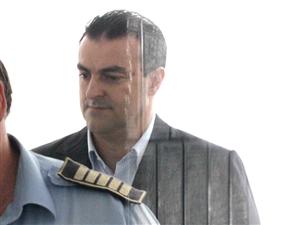 Apostu rămâne după gratii