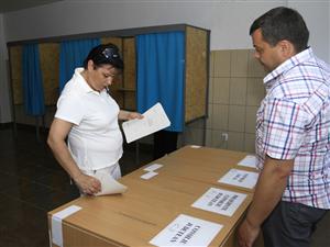 Cum s-a votat în “oraşul” de lângă Mănăştur