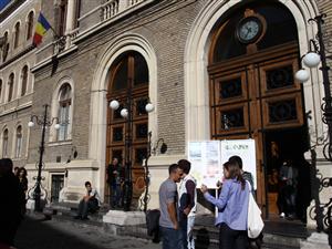 Gură de aer pentru universităţile clujene: Ministerul Educaţiei deblochează 2.400 de posturi