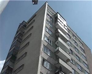 Proprietarii de apartamente se pregătesc să crească preţul chiriilor VIDEO