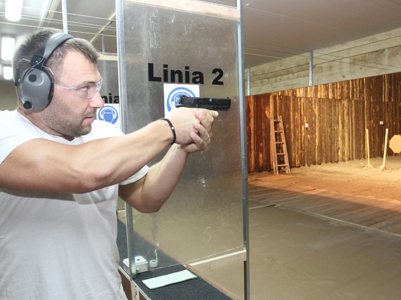 Unde poţi să-l împuşti pe “Omul Negru”