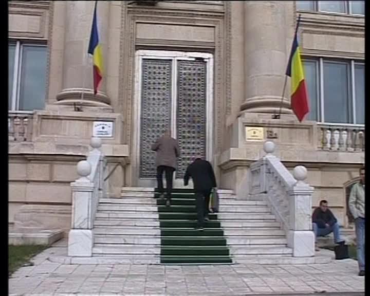 Iuoraş vrea mini-recensământ localităţile cu suspiciuni la referendum VIDEO