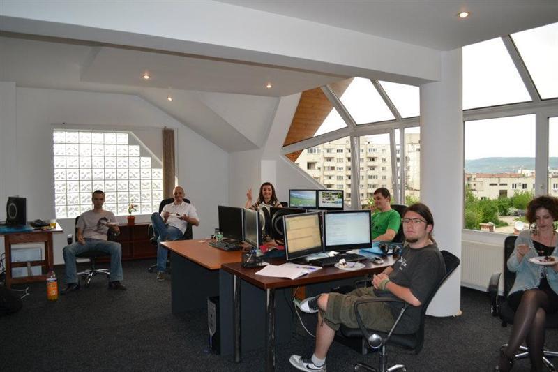 Doi clujeni revoluţionează comerţul online. Ce proiect au dezvoltat şi câţi bani aduce