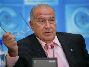 Voiculescu: Băsescu ar putea fi suspendat din nou la sfârşitul lui octombrie